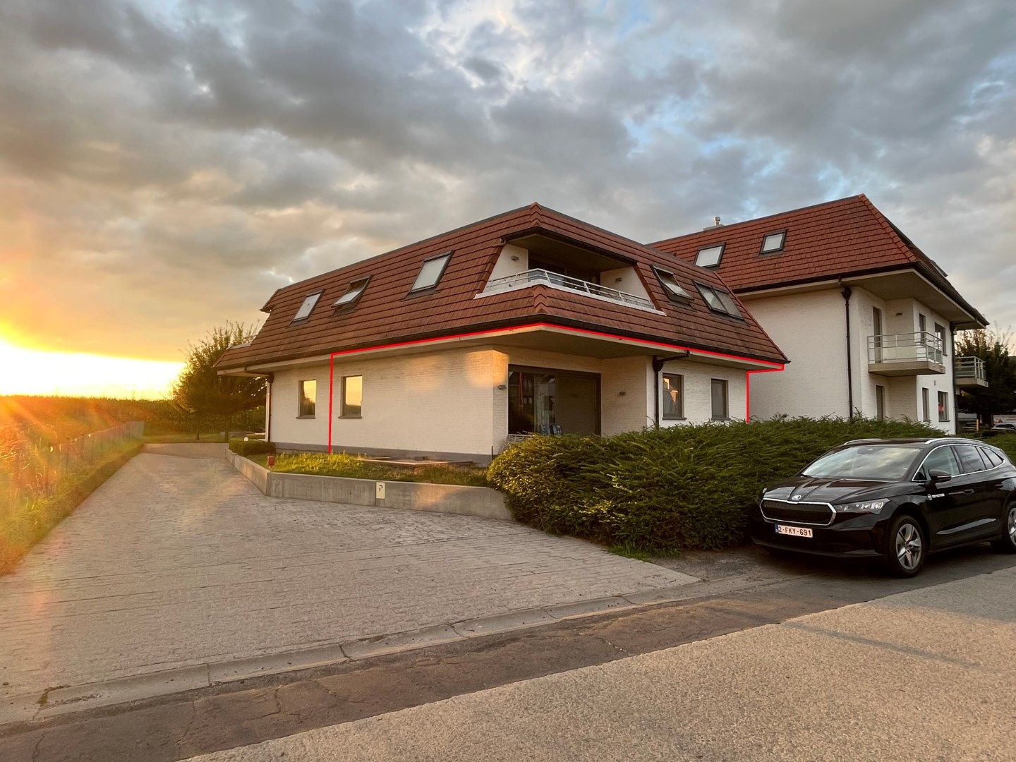 Gelijkvloers 1-slpk-appartement met terras foto 1