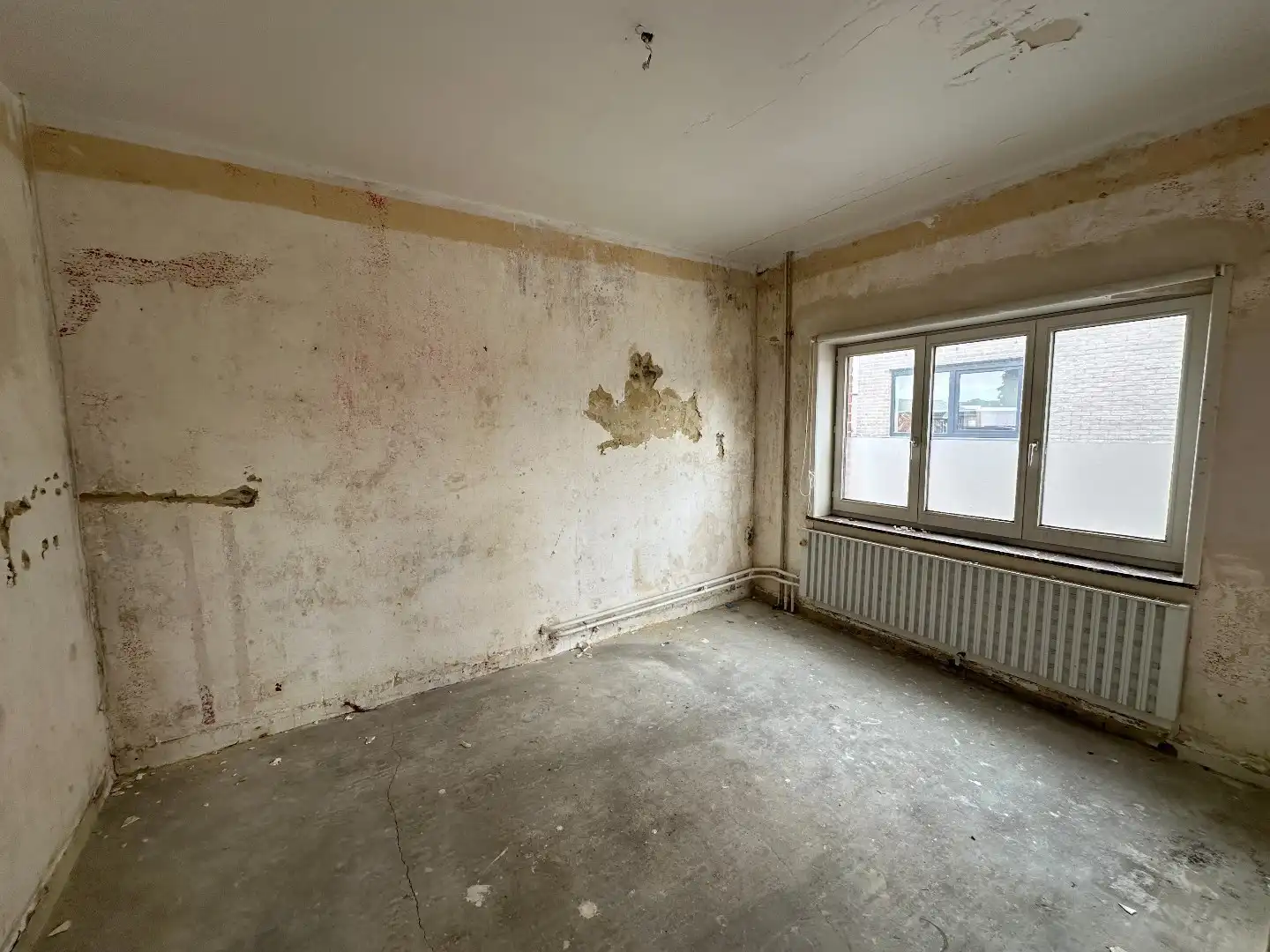 Te renoveren vrijstaande woning met 400m² Magazijn op 7a85ca perceel foto 5