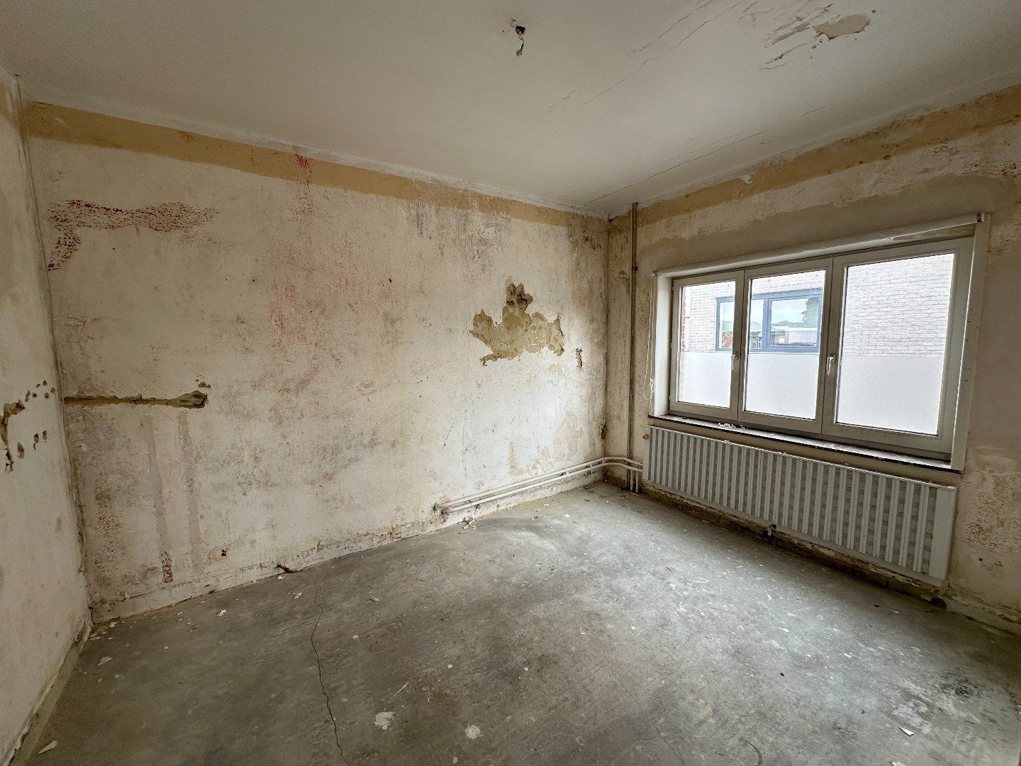 Te renoveren vrijstaande woning met 400m² Magazijn op 7a85ca perceel foto 5