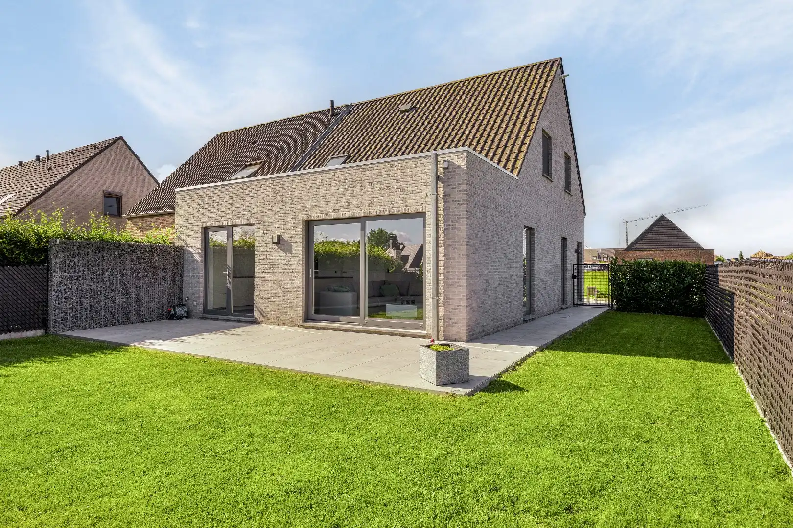 Rustig gelegen woning met 3 slaapkamers, garage en tuin foto 10