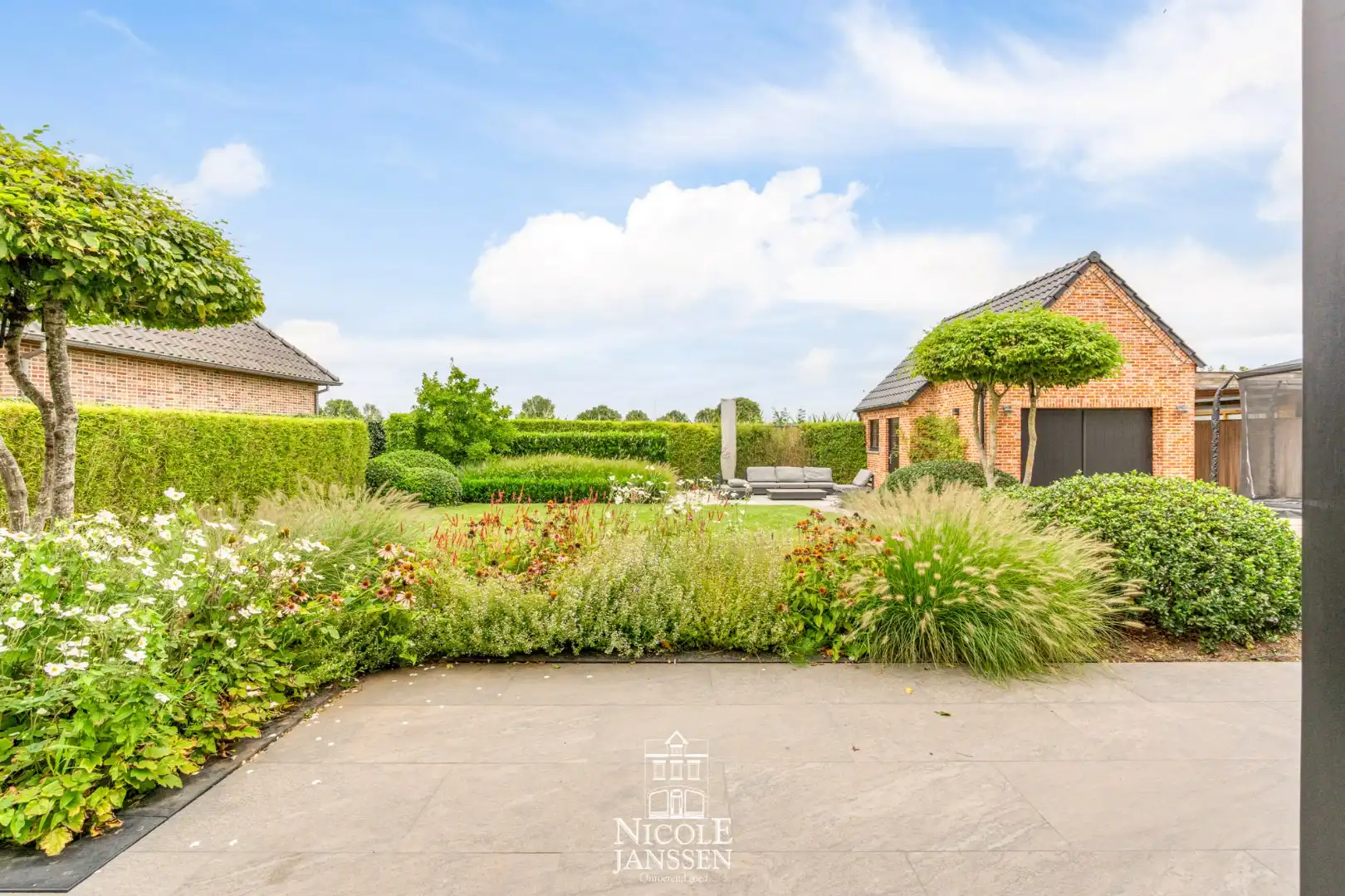 Luxueus afgewerkt landhuis met vier slaapkamers en gezellige tuin  foto 28