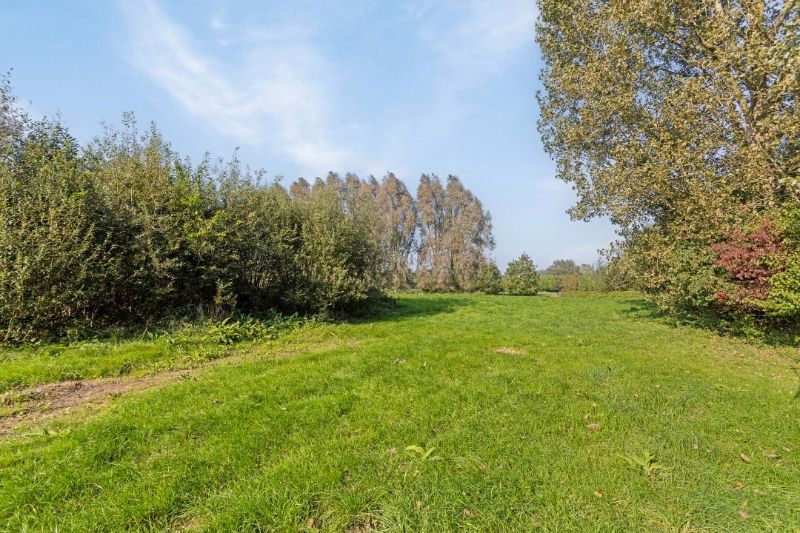 Prachtige moderne nieuwbouwwoning op Uniek stuk grond foto 39