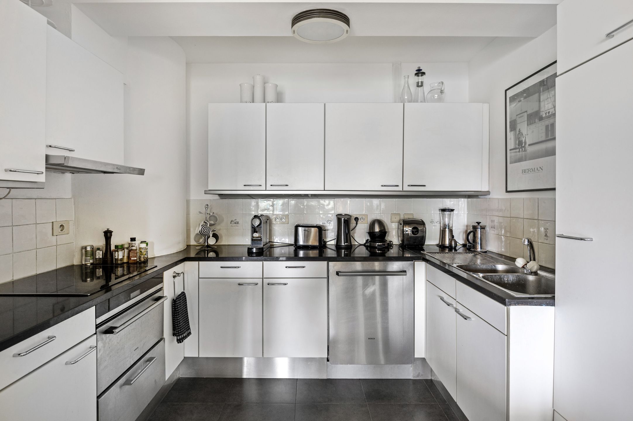 Tweeslaapkamer appartement op 7de verdieping met parkzichten foto 9