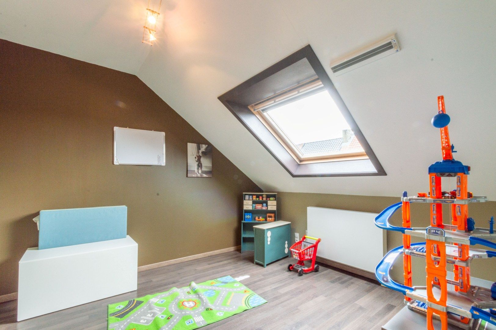 RUIME & RECENTE WONING MET 5 SLP + 2 BDK ! foto 18