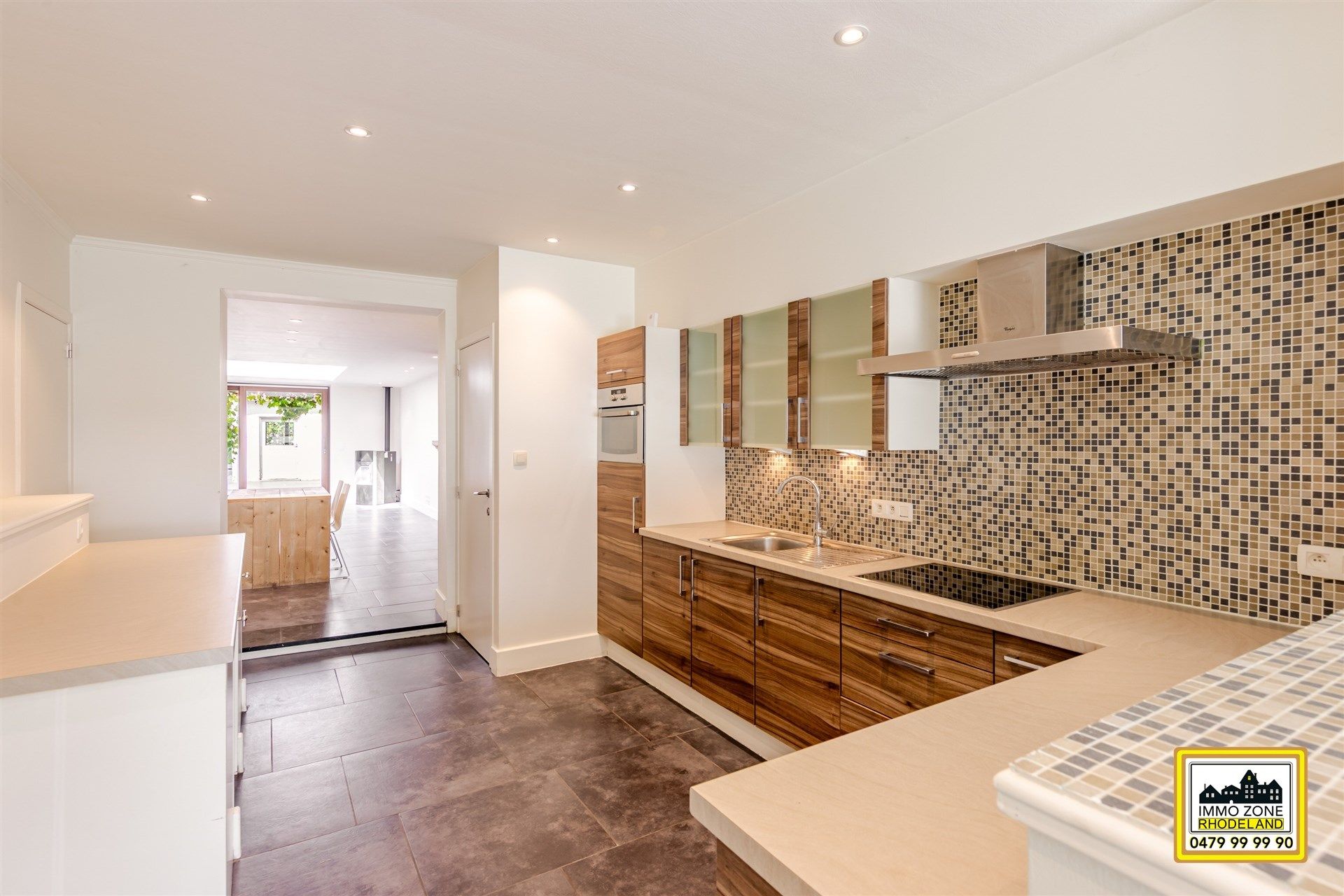 Instapklare woning met 2 slpks, garage en ruime tuin.  foto 5