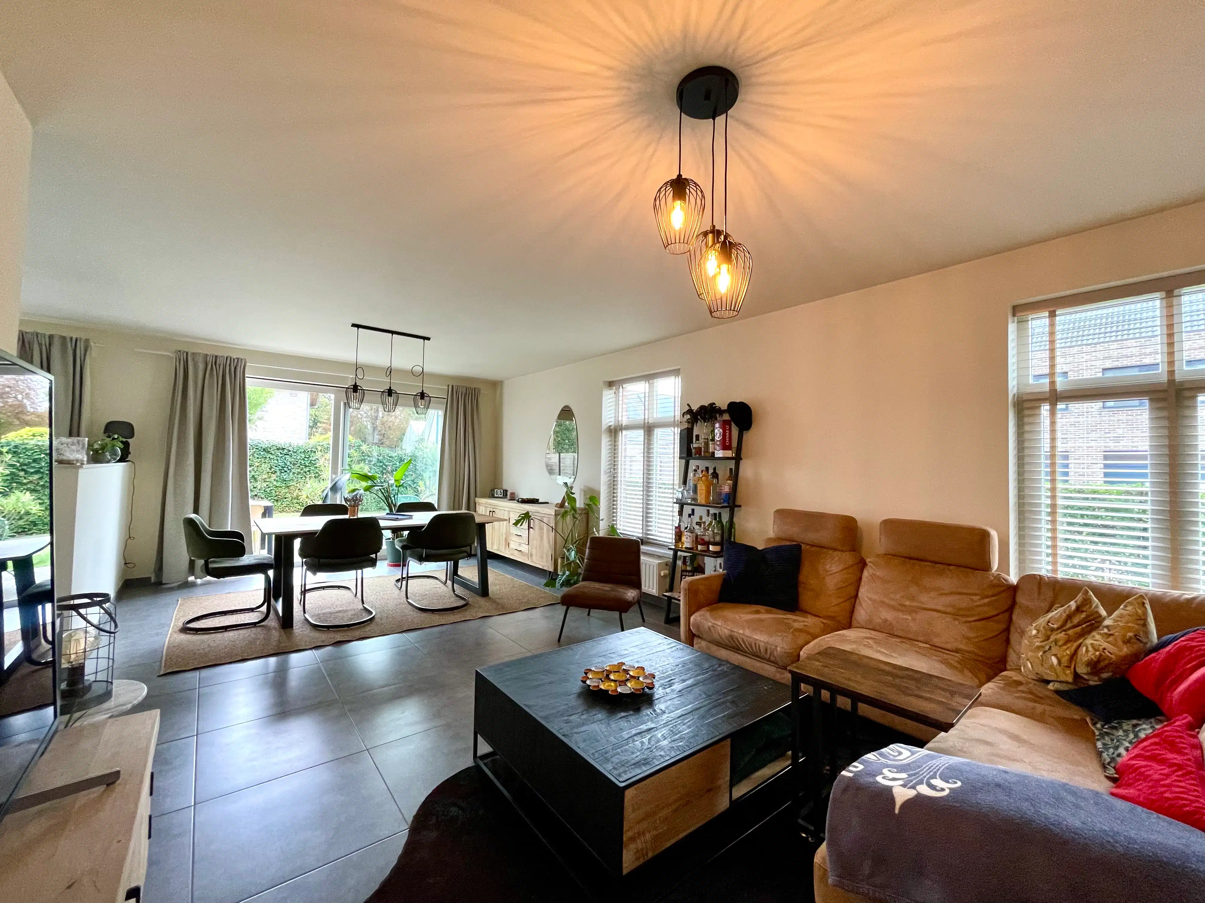 Instapklare woning met 3 slaapkamers, garage en tuin foto 5