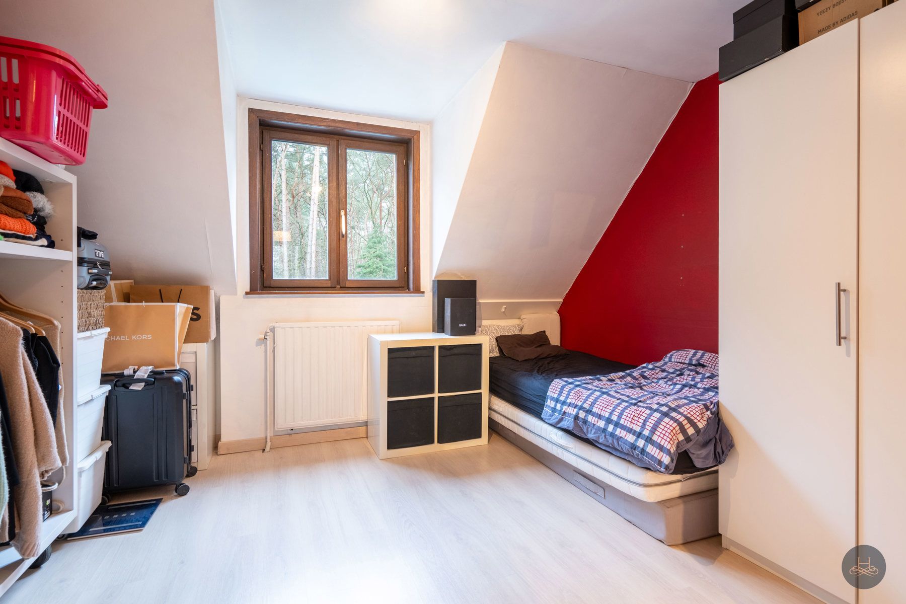 Unieke gerenoveerde villa in het groen met prachtig zwembad foto 24