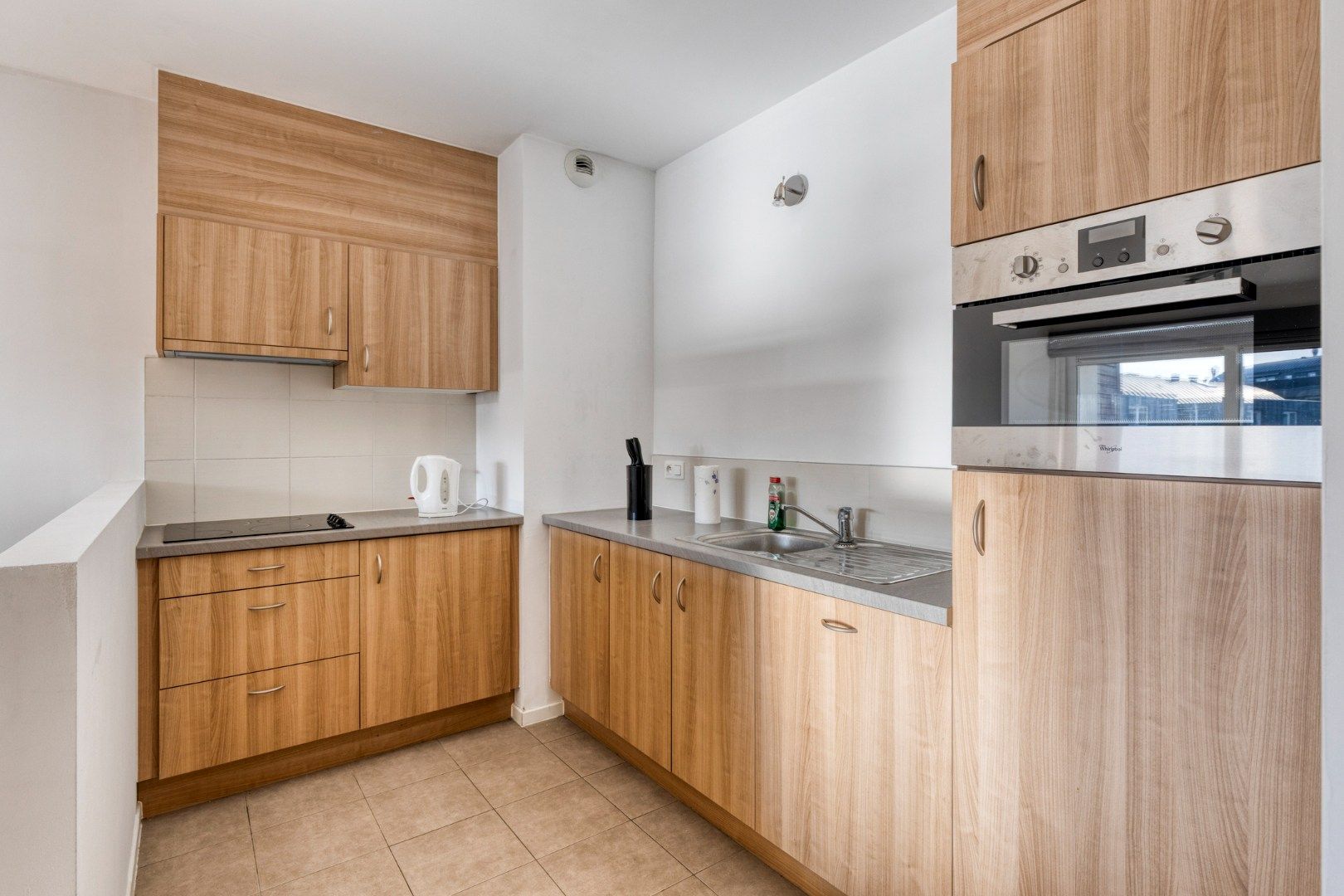 Goedgelegen appartement in recent gebouw **** IN OPTIE **** foto 6
