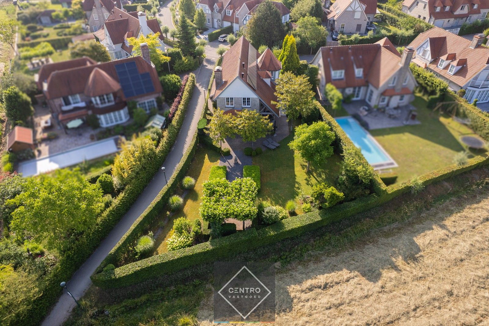 Prachtige VILLA op één van de mooiste locaties van Sluis! foto {{pictureIndex}}
