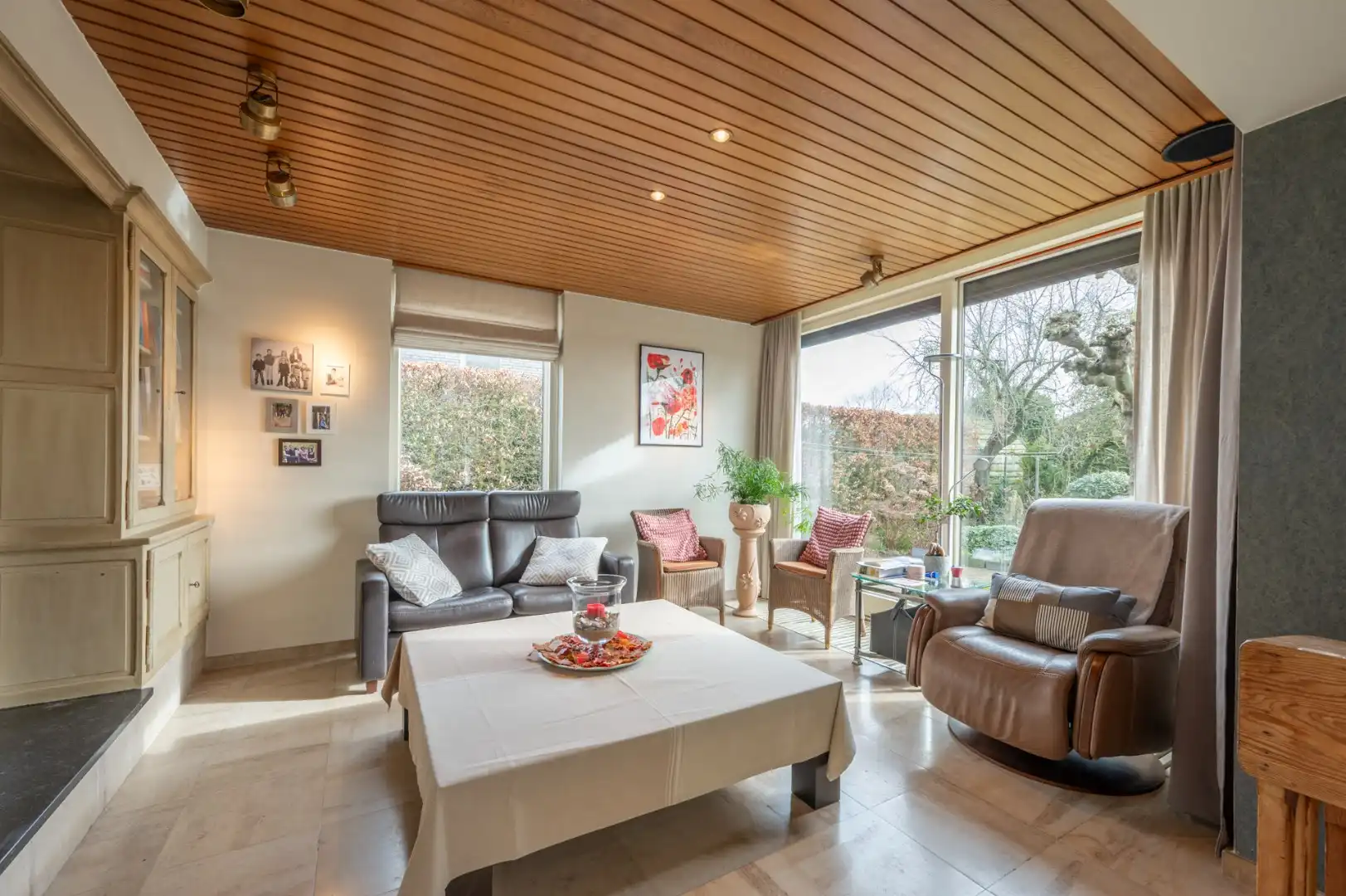 Alleenstaande villa op groot perceel te Moerkerke foto 7