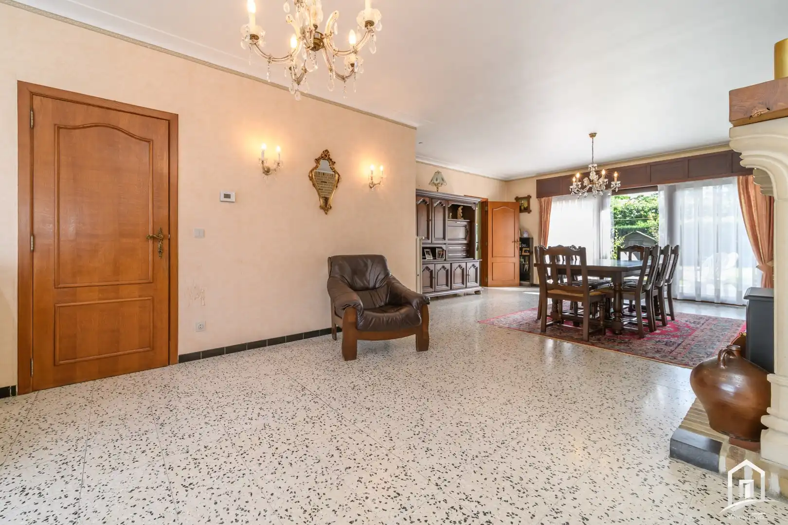 Rustig gelegen gezinswoning met 4 slaapkamers te Erembodegem. foto 7