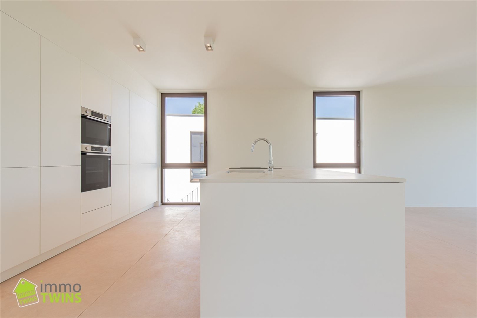 Uitzonderlijke penthouse op toplocatie te Sint-Onolfsdijk foto 6
