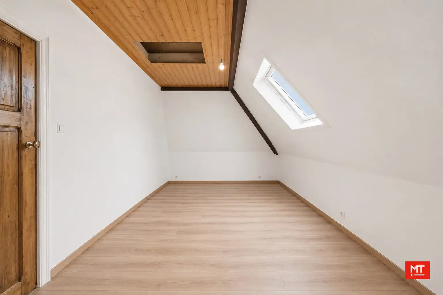 Landelijk gelegen alleenstaande woning met 3 slaapkamers en zonnige tuin te Zillebeke foto 18