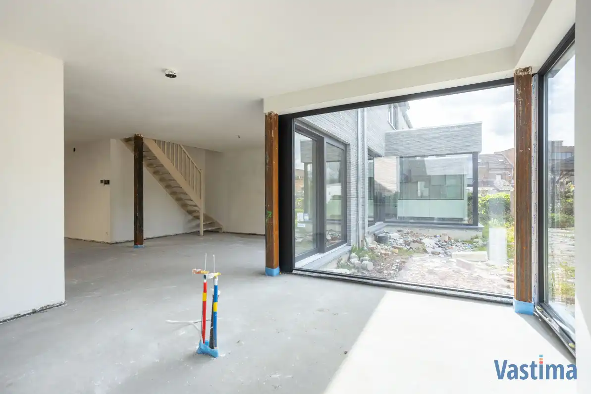 Nieuwbouw halfopen woning met 3 slaapkamers, garage en tuin foto 9