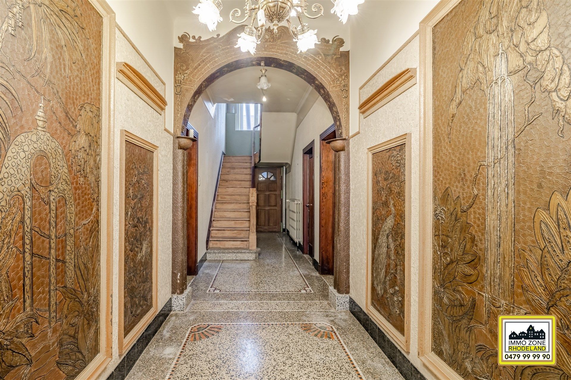 Karaktervolle woning met 4 slpks en magazijn foto 2