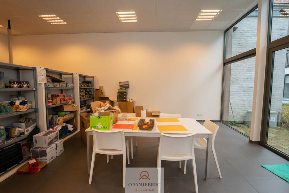 Handelspand 178 m²  te huur in Burgstraat foto 13