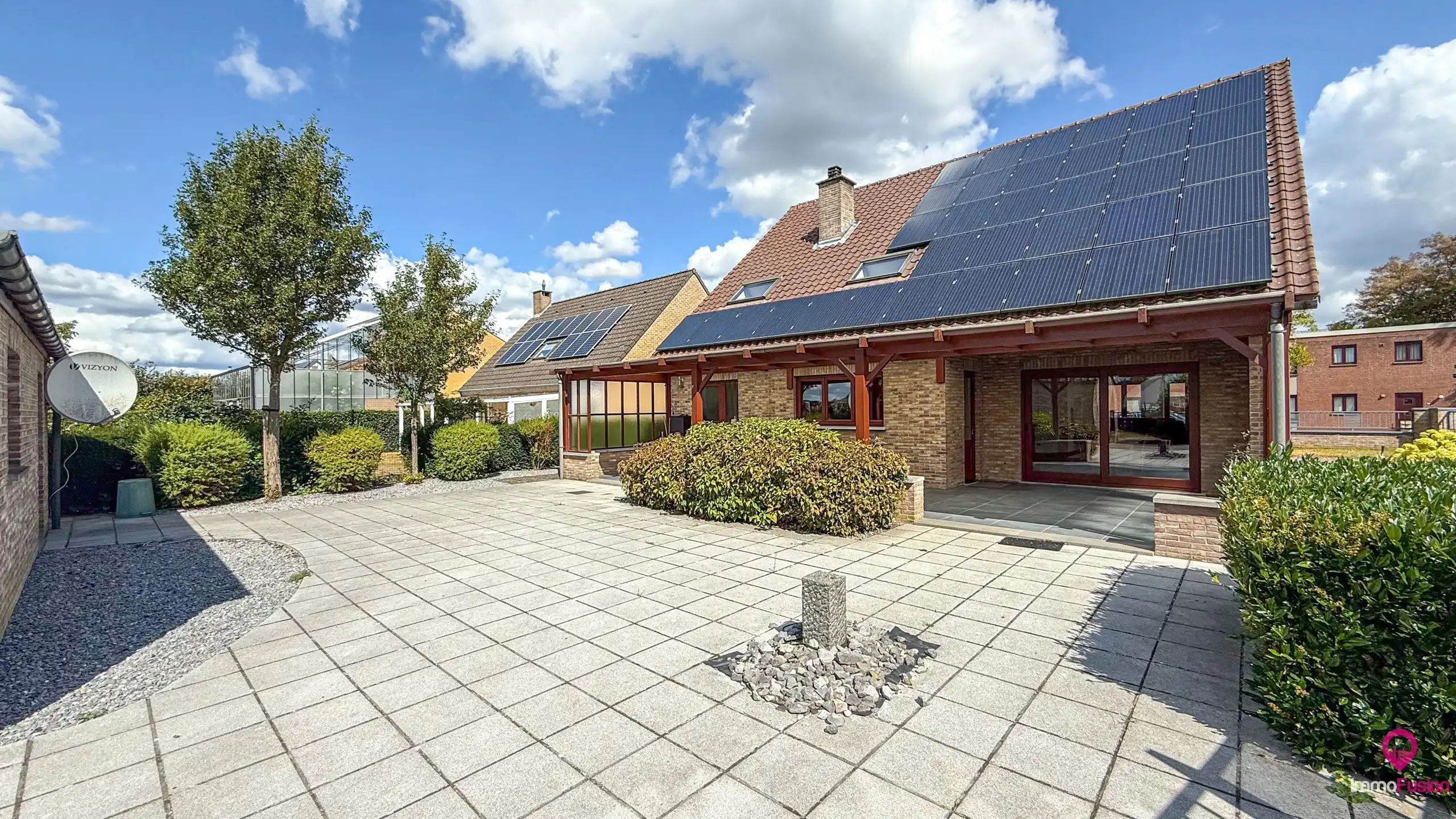 Ruime gezinswoning met 4 slpk, zonnepanelen en grote tuin! foto 43