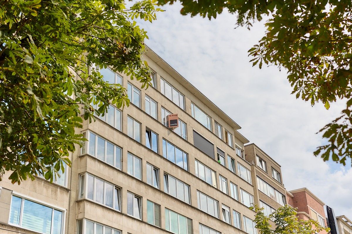 Zuidpark Gent. Totaal gerenoveerd groot appartement met terras, 3 slaapkamers en 2 badkamers. foto 25