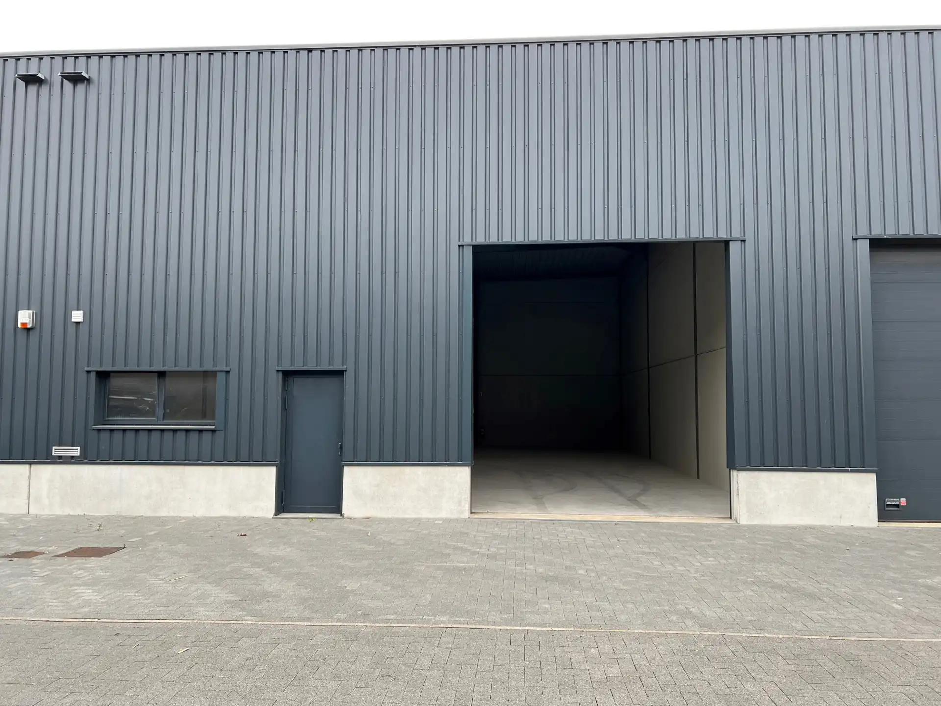 Recente KMO-unit op toplocatie te Kontich foto 4