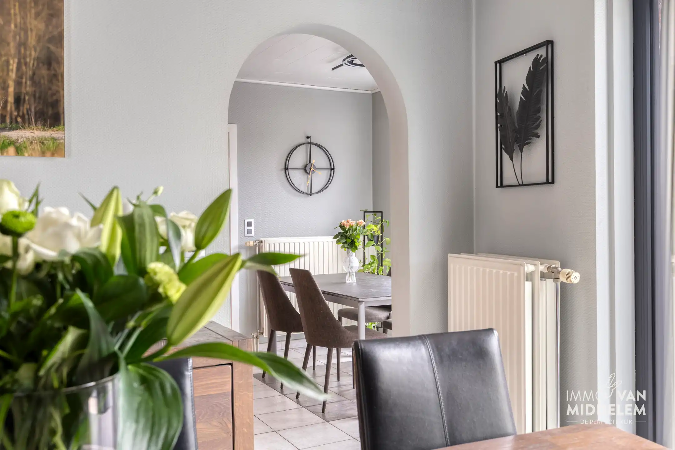 INSTAPKLARE WONING MET 3 KAMERS, ZWEMBAD, GARAGE EN TUIN foto 5