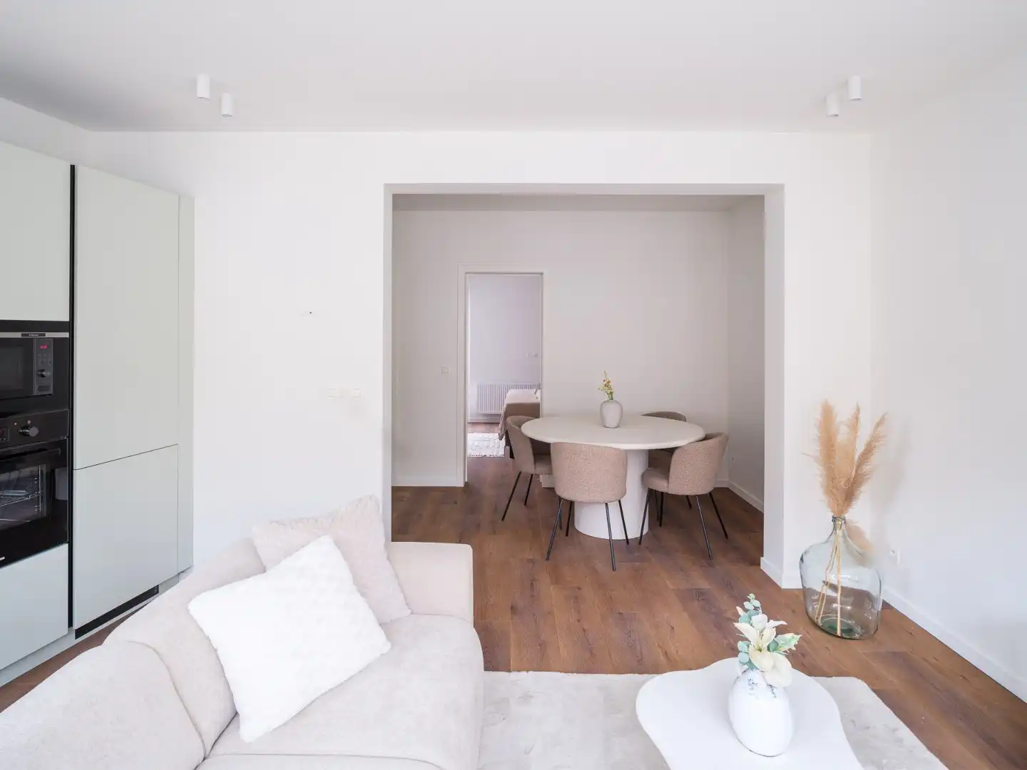 Lichtrijk appartement nabij Gent-Sint-Pieters foto 8