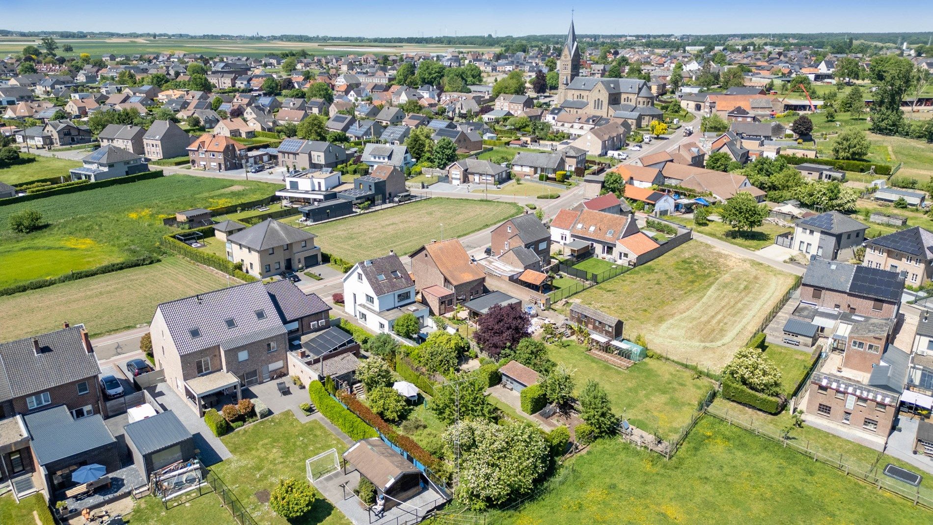 Volledig gerenoveerde, instapklare woning vlakbij Maastricht foto 7