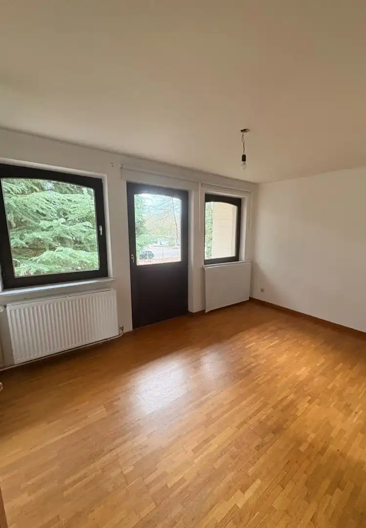 Uitzonderlijk ruime, vrijstaande woning met tuin te huur in Maasmechelen foto 8