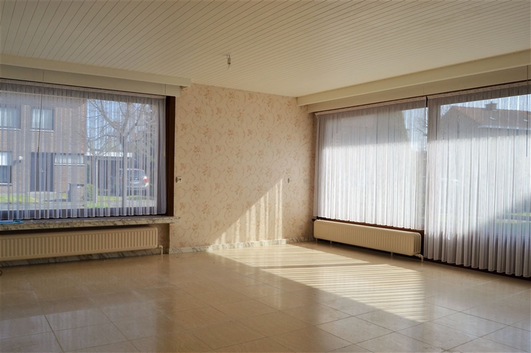 Rustig gelegen gelijkvloers appartement te Bissegem foto 4