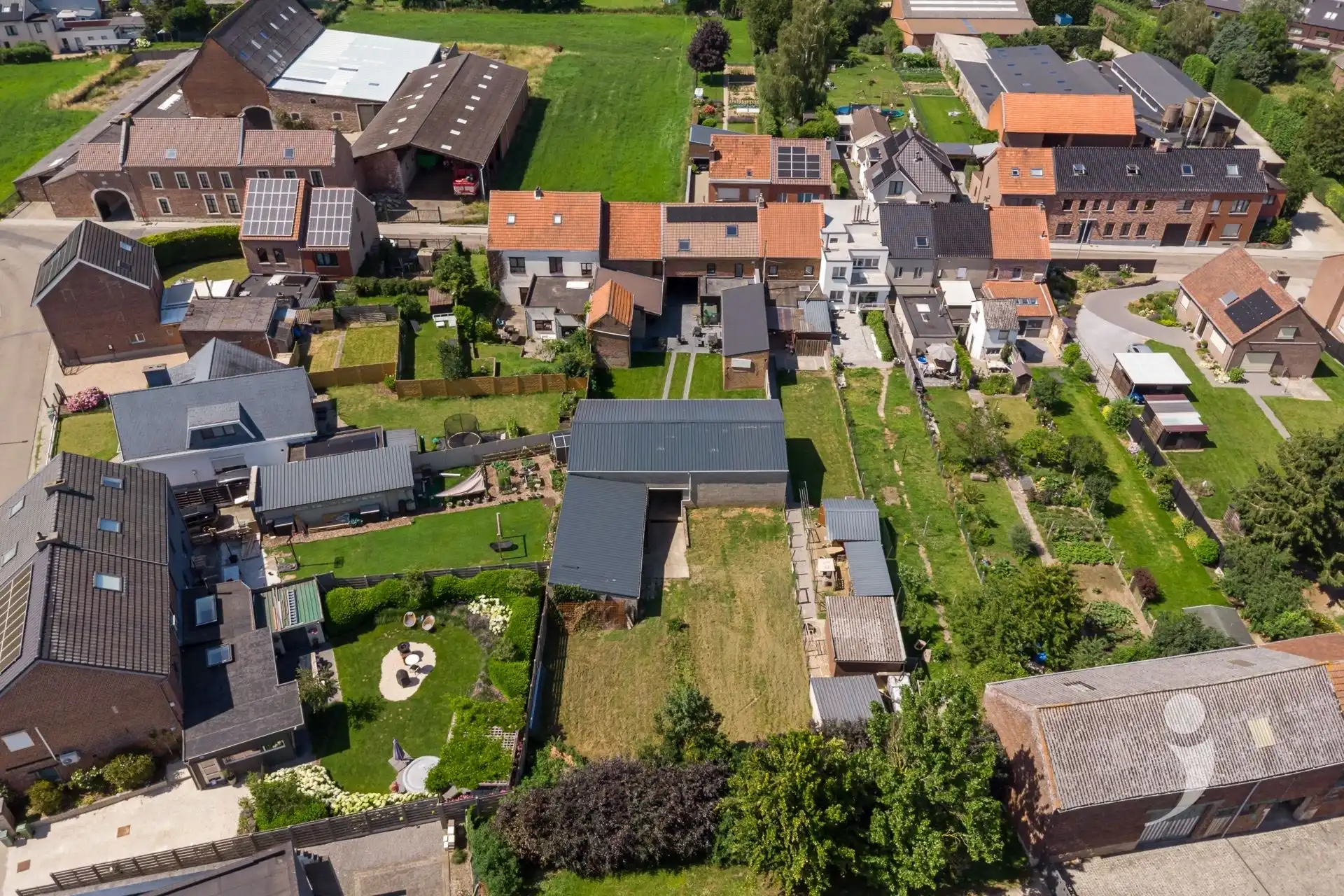 Volledig gerenoveerde hoeve met loods én verkavelingsmogelijkheid foto 32