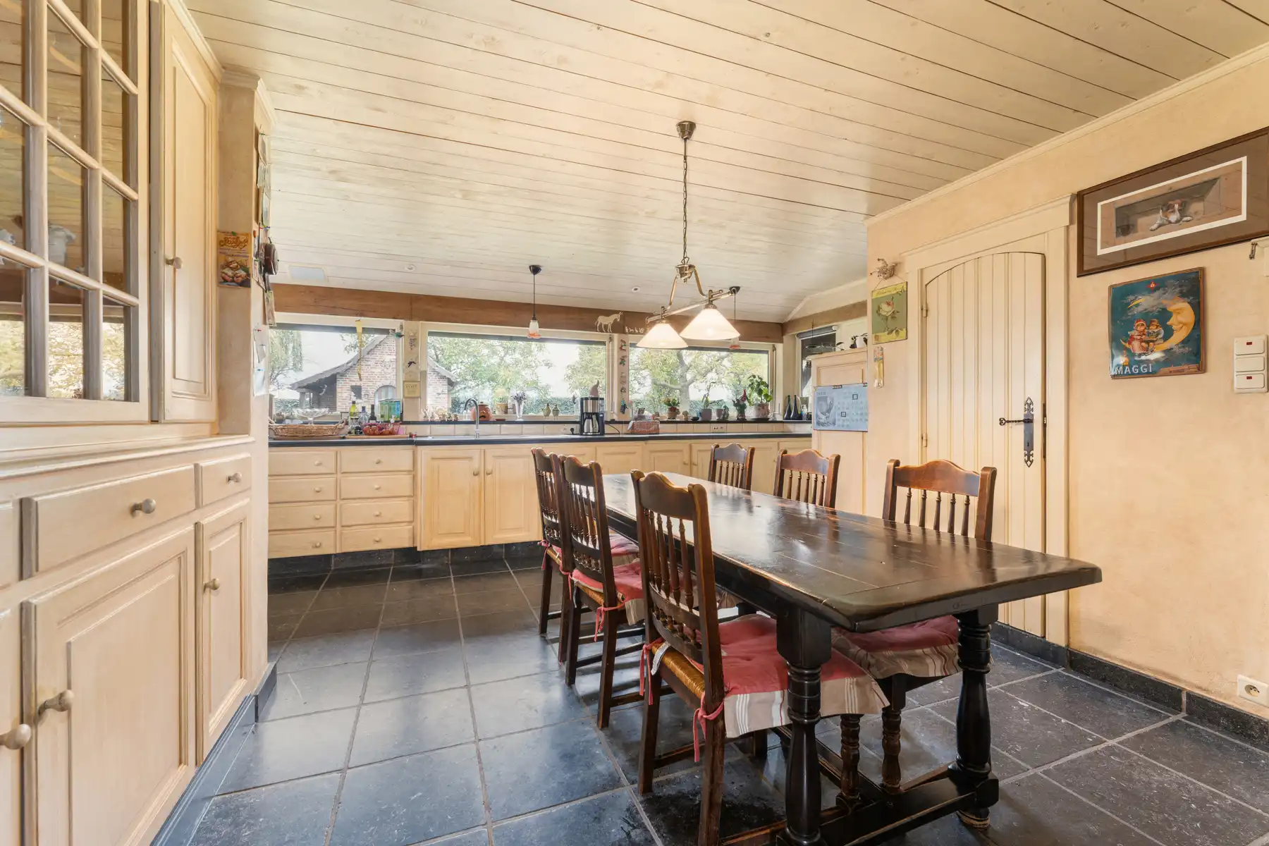 Landhuis met 2 magazijnen, rustig gelegen op 5.388 m² foto 23