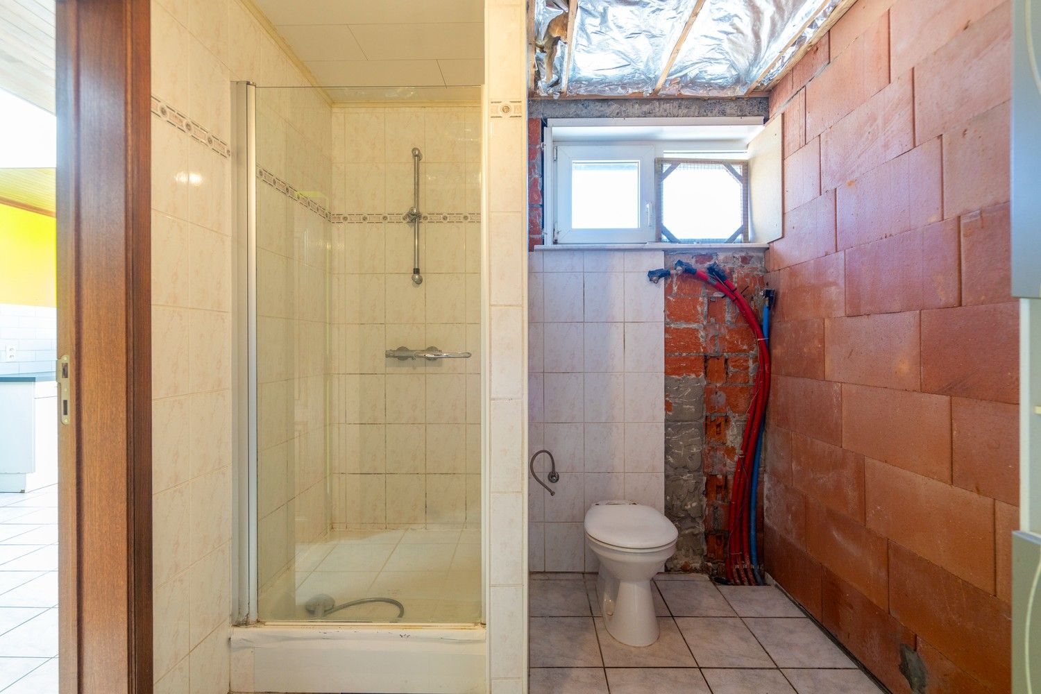 RUIME WONING MET UITWEG foto 11