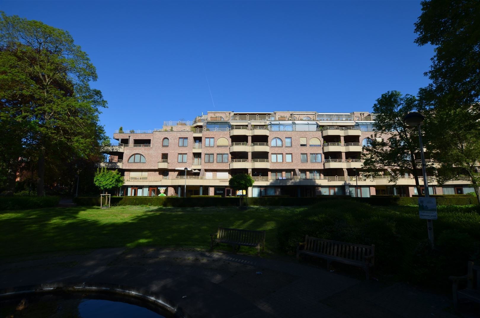 Aangenaam ruim appartement op toplocatie foto 10