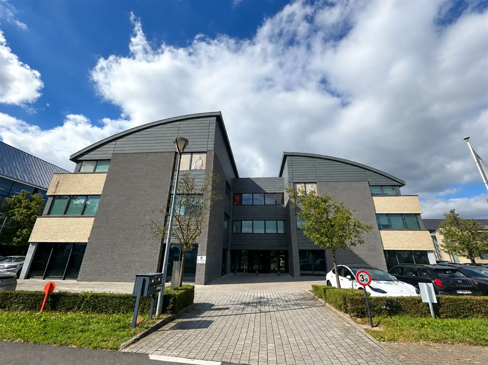 Kantoor te huur Gouverneur Roppesingel 13 - 3500 HASSELT