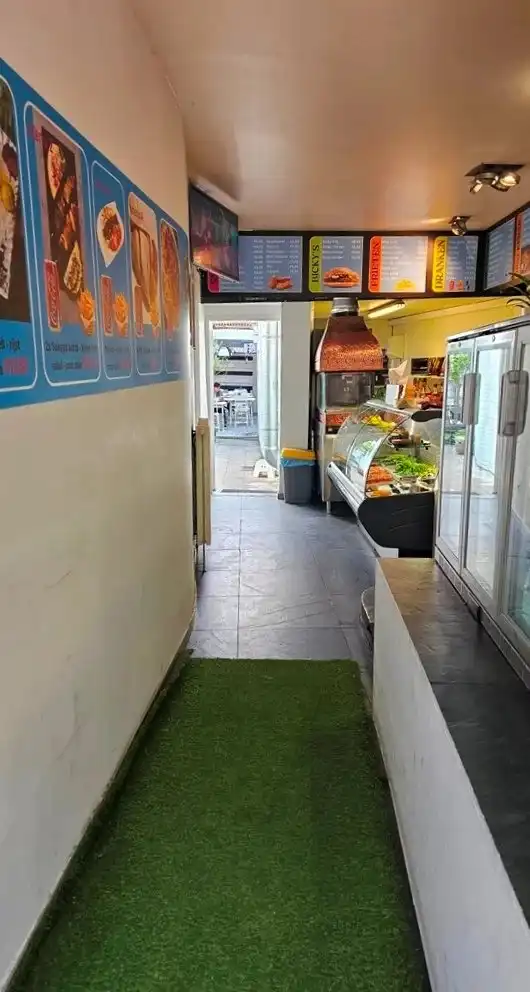 Te koop: Handelspand met topcommerciële ligging nabij Kolonel Dusartplein – Hasselt foto 2