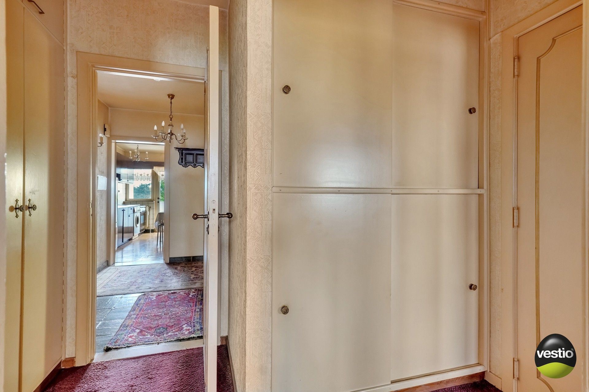 RUIM APPARTEMENT MET PRACHTIG UITZICHT IN GENK-CENTRUM foto 13