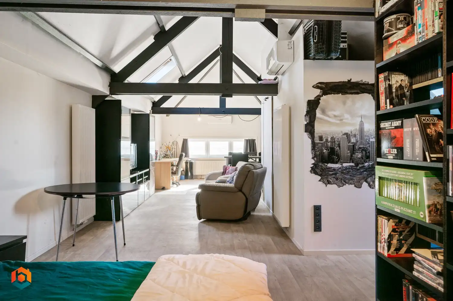 Authentieke woning met 4 slpkrs, loft en magazijn te O-L-V-Waver foto 20