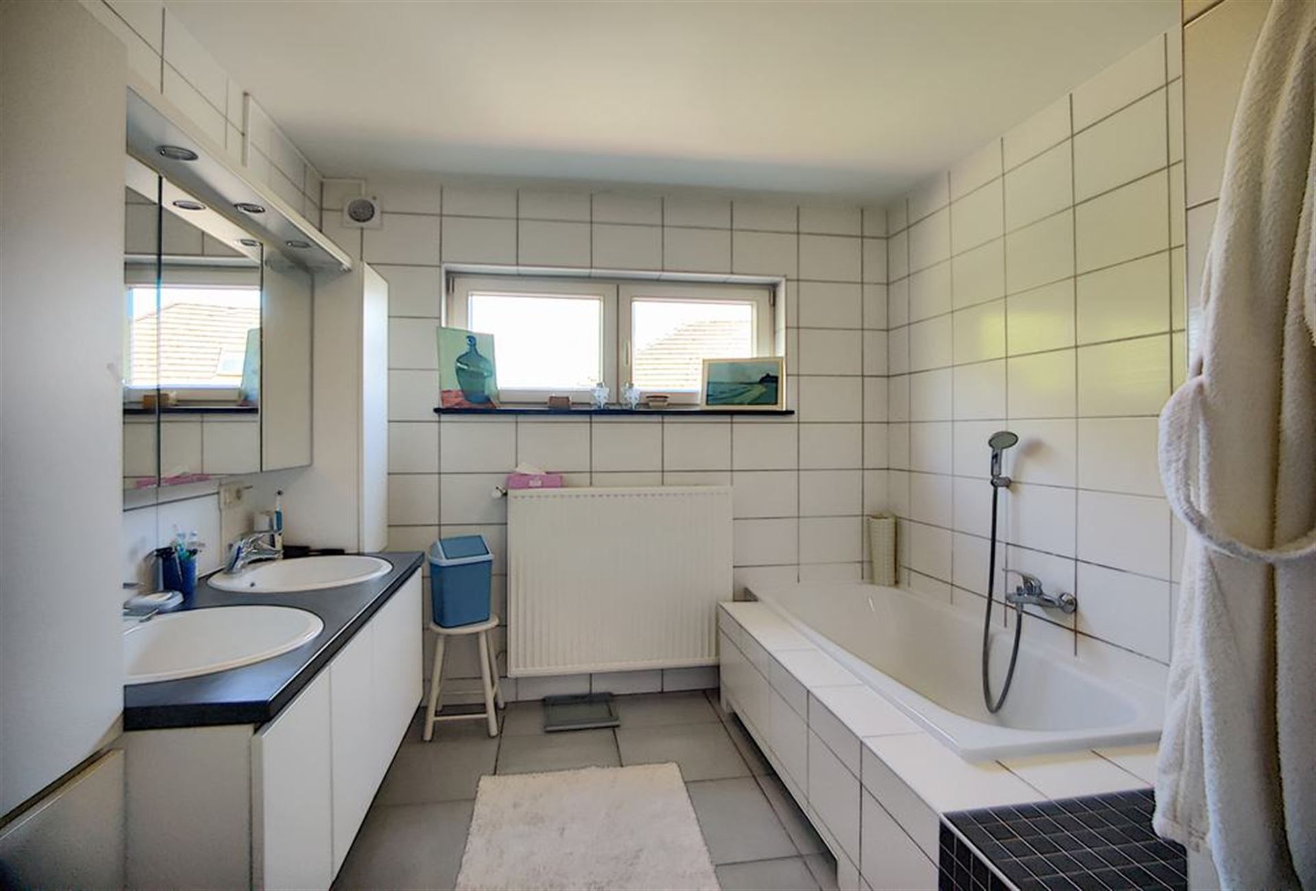 Ruime 4-slaapkamer villa  foto 13