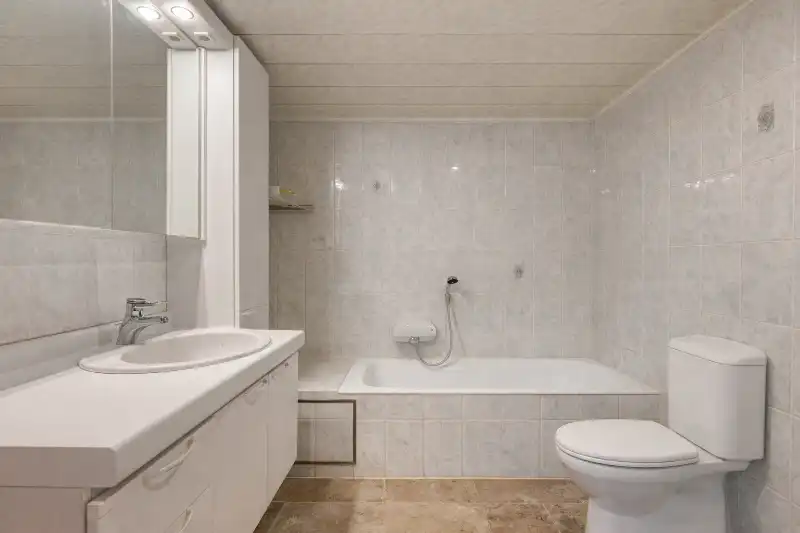 Wonen op het dorpsplein, met veel ruimte. foto 7