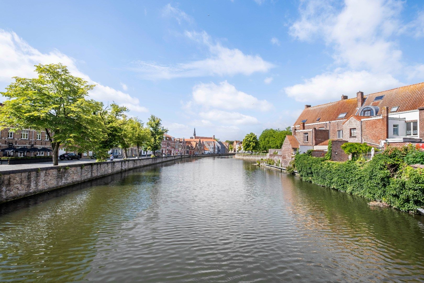 Herenhuis in het centrum van Brugge foto 19