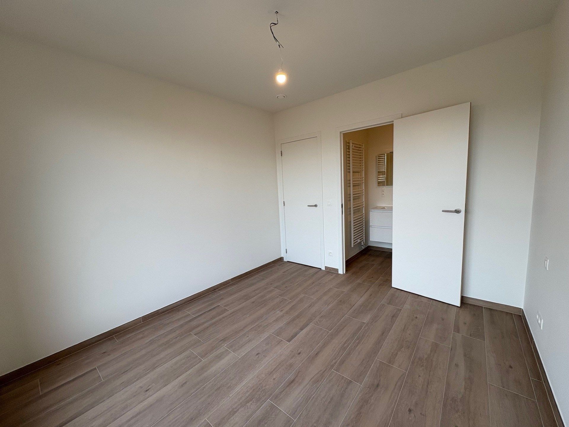 Te huur: Modern 1-slaapkamer appartement in nieuwbouwproject Tuinen van Eden, Wilrijk foto 7