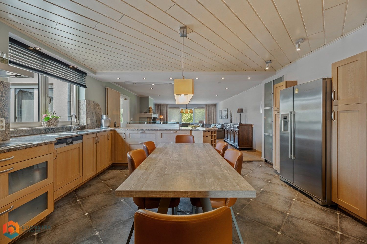 Handelsgelijkvloers met garage & woonst op toplocatie foto 16