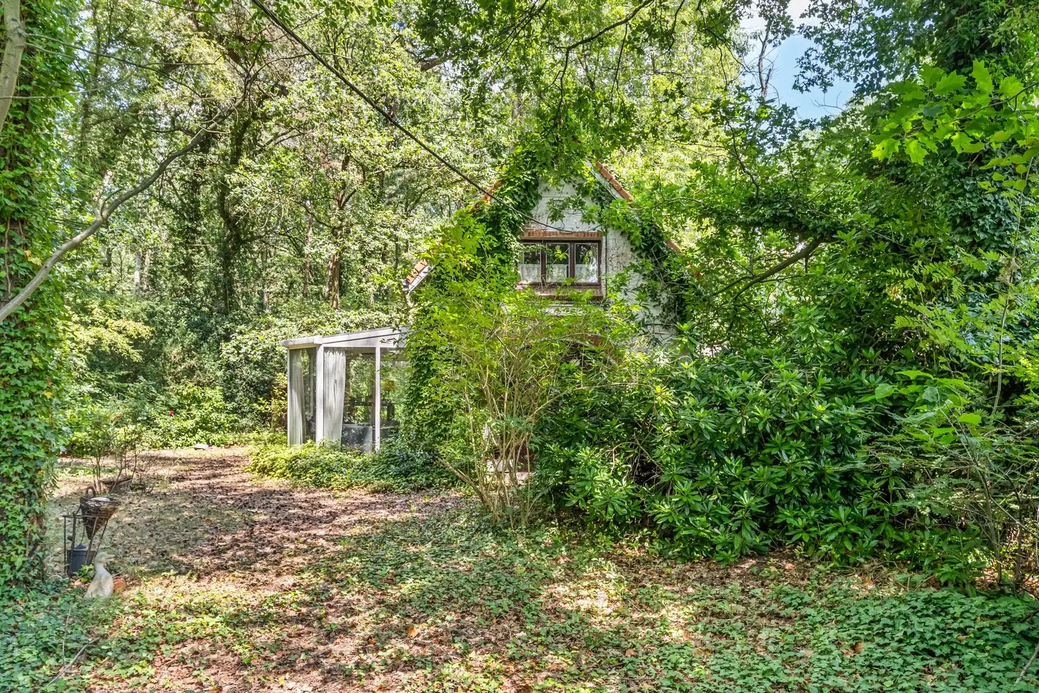 Unieke boswoning op een prachtig groen perceel van 1.454 m² foto 18
