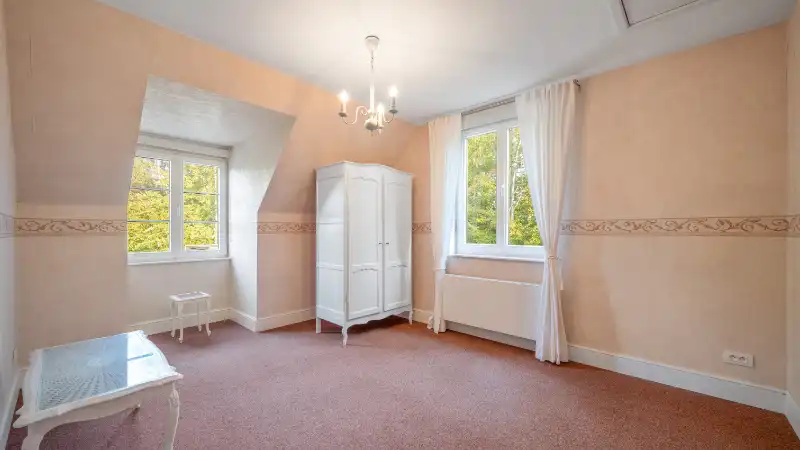 Exclusief gelegen stijlvolle villa op 24 are palende aan natuurgebied foto 19