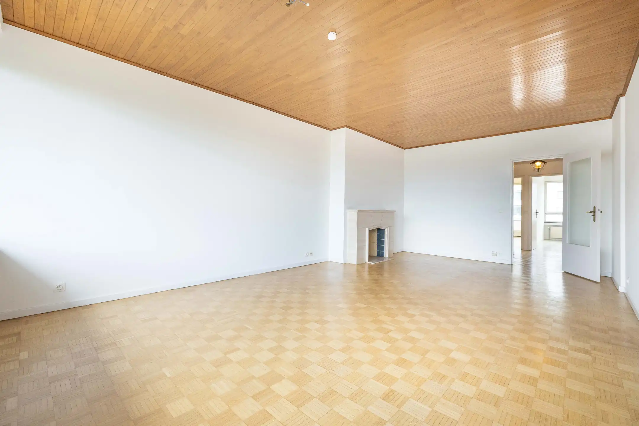 Appartement met 2 slaapkamers en garage foto 3