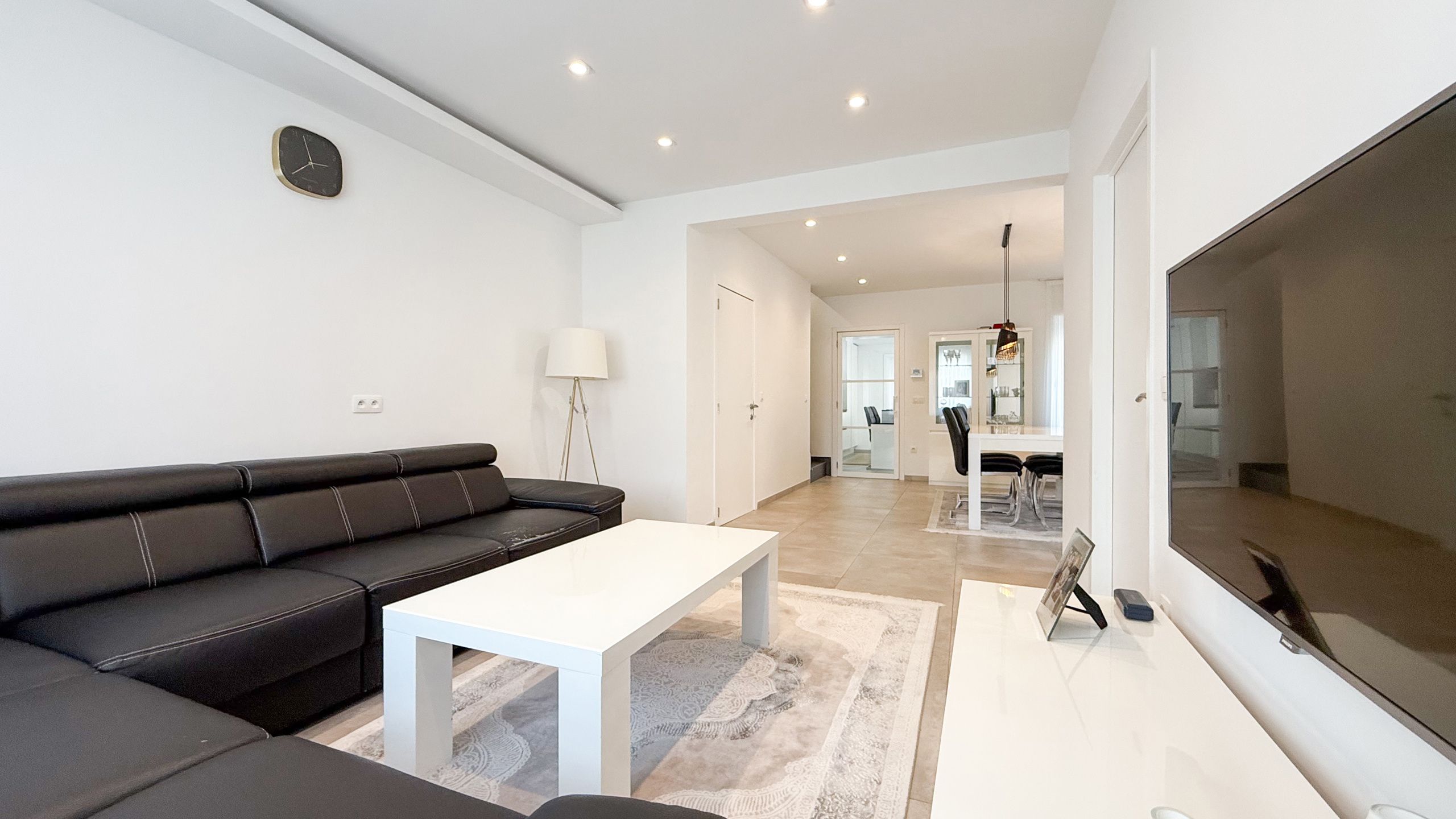 Instapklare, volledig vernieuwde woning met tuin in Beringen foto 3