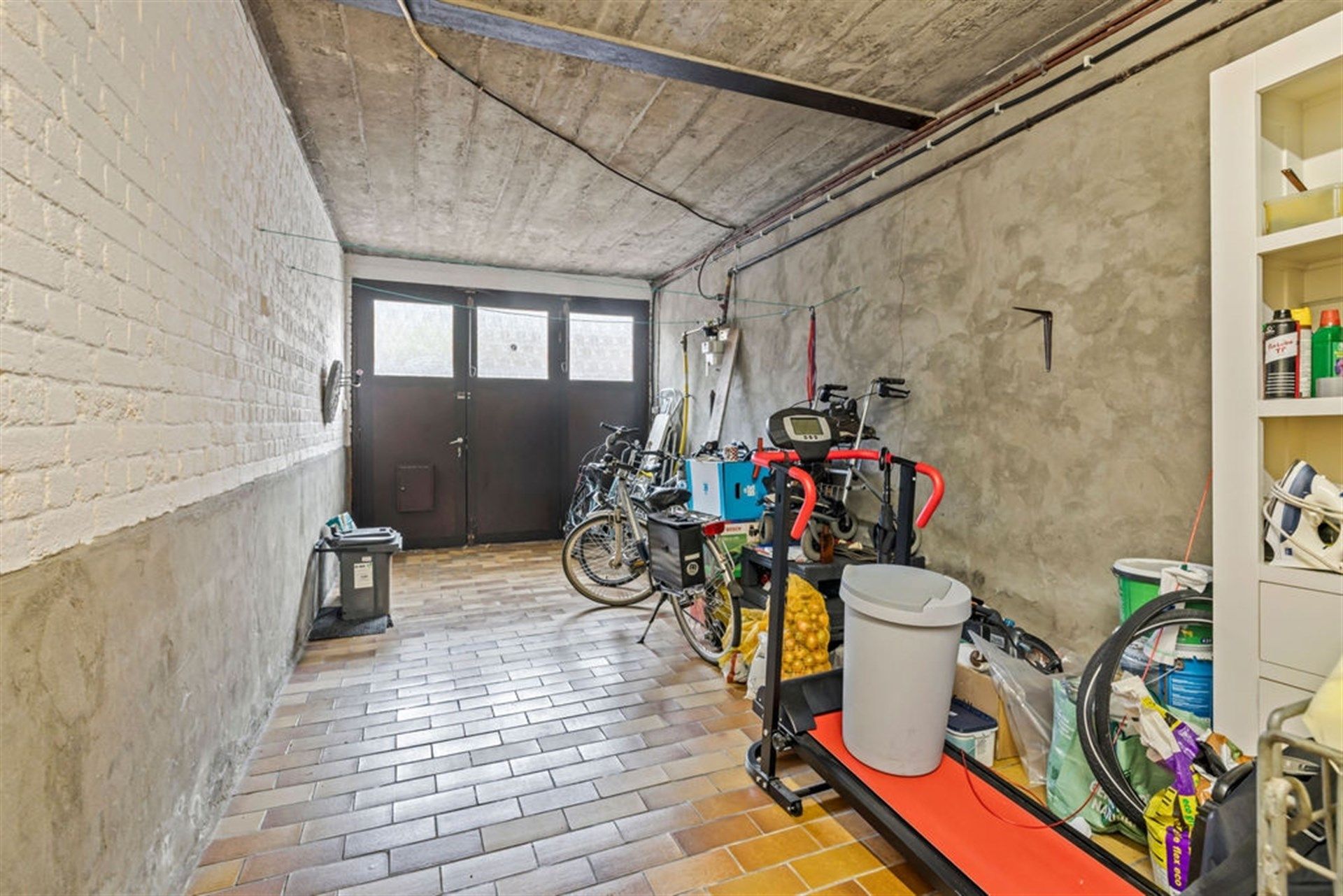 Potentiële gezinswoning of 2 bouwgronden in het hartje van Sint-Gillis-Waas foto 10