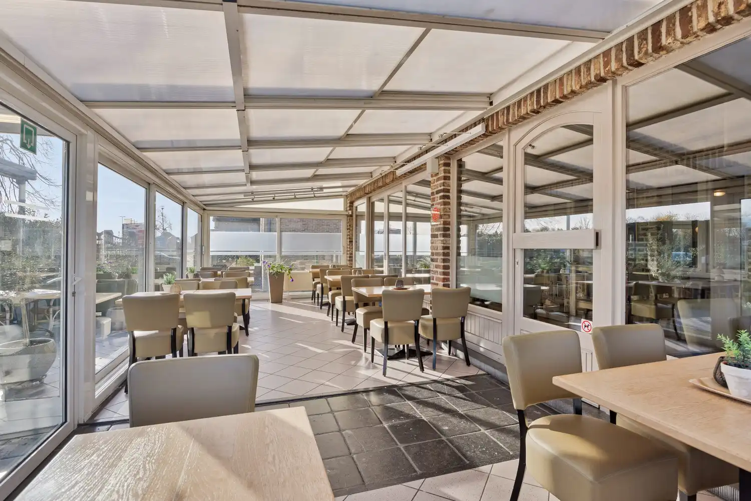 Handelspand met woonst op een ruim perceel van circa 37a 97 ca (mogelijks ook interessant als projectgrond) foto 9