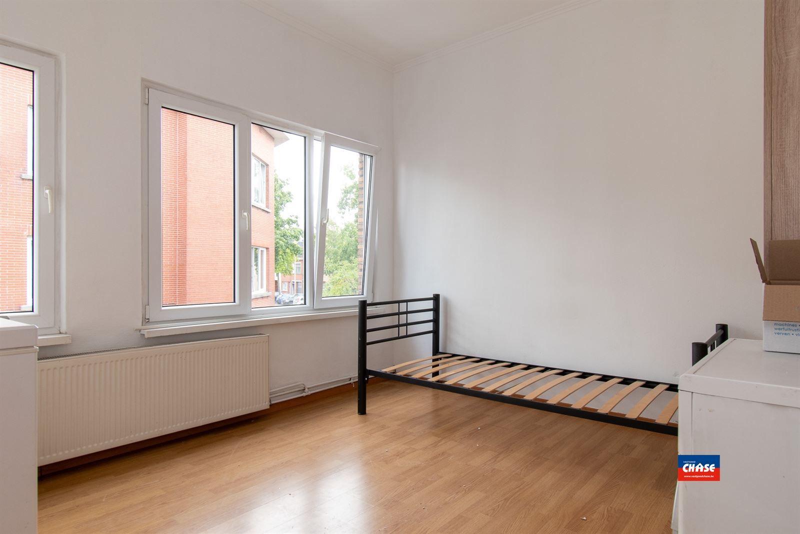 Hoekwoning met 6 slpk - ingericht als 3 units foto 3