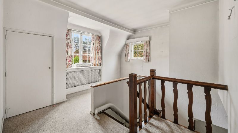 Standingvolle te renoveren villa van 520m² op 53 are foto 25