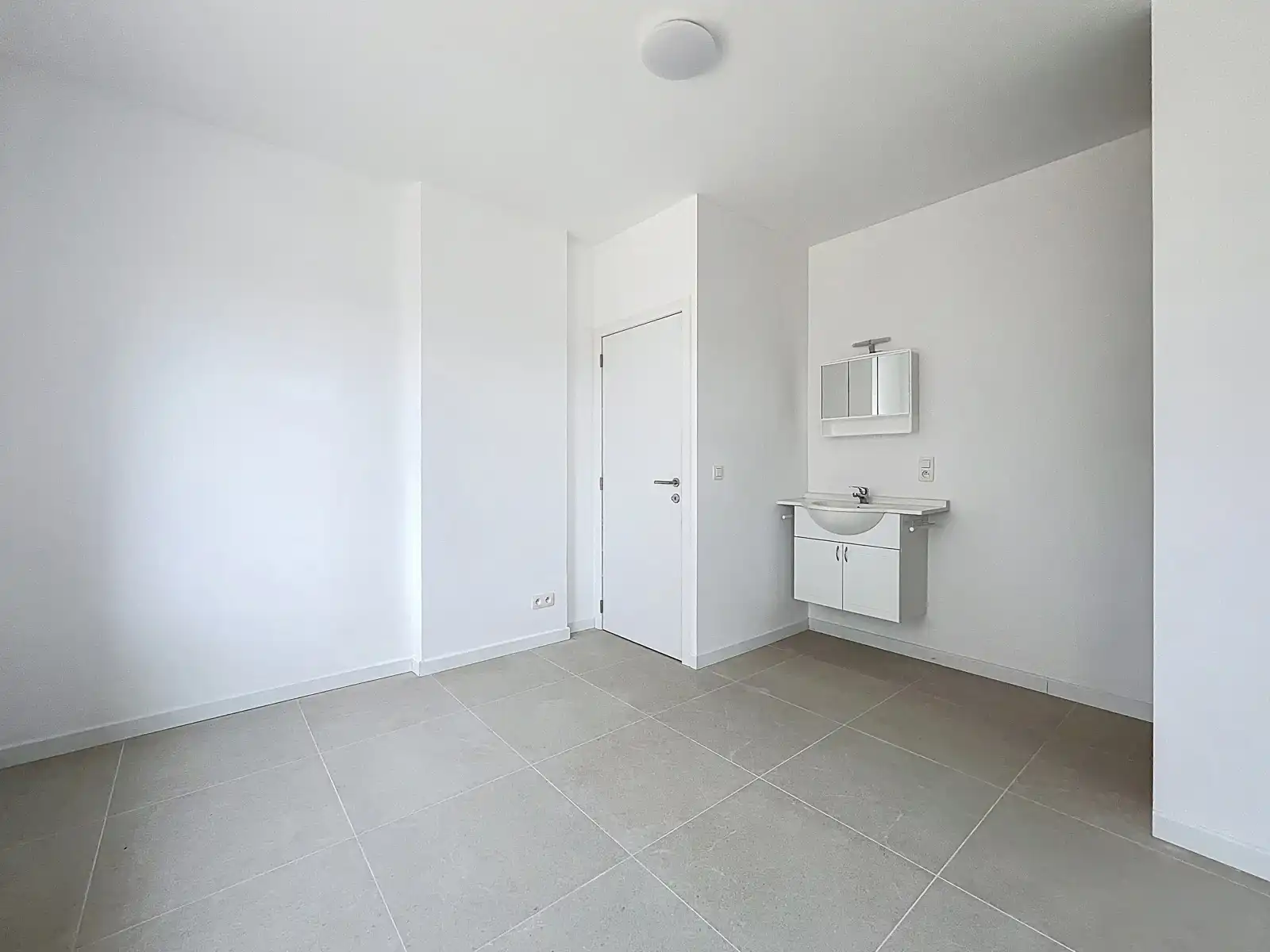 Instapklare gerenoveerde woning 3 slpks - tuin en garage foto 12